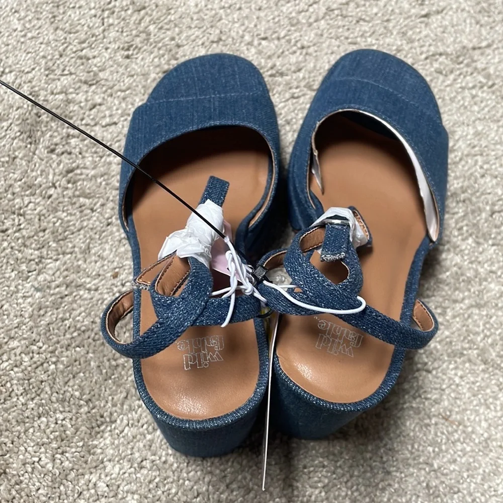 - 2/$30 Wild Fable Alessia jean platform block heels size 8.5